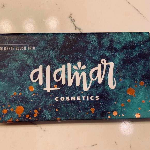 High end makeup - Picture 5 of 6